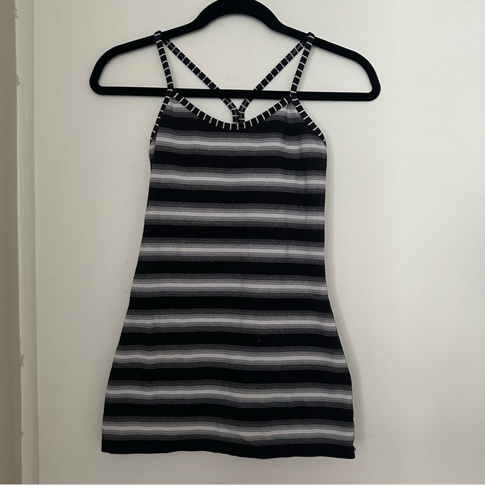 LuluLemon Power Y Tank